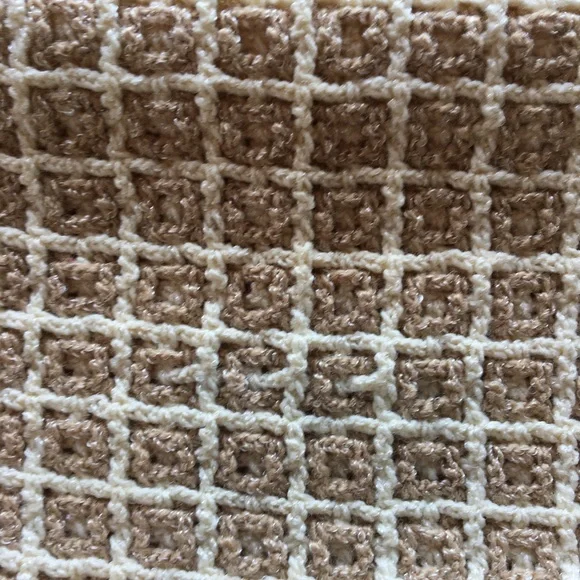 Beautiful Hand Made Crochet Two Layered Baby Blanket. - Picture 6 of 8